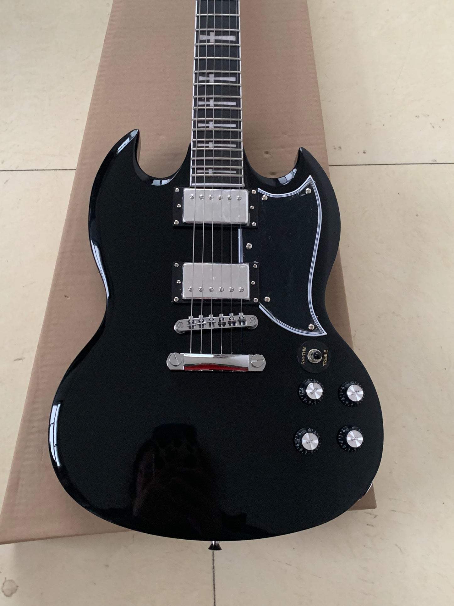 Gibson Sg Custom Shop Tony Iommi Signature Black Chinese Replica